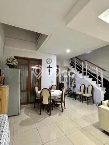 Rumah Elit LB 213m2 Siap Pakai Desain Elegan di Pasteur, Bandung Rumah Elit LB 213m2 Siap Pakai Desain Elegan di Pasteur, Bandung