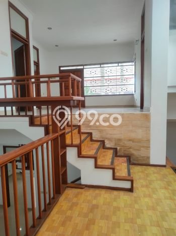 Rumah Elit LB 315m2 Siap Huni Desain Elegan di Singgasana, Bandung Rumah Elit LB 315m2 Siap Huni Desain Elegan di Singgasana, Bandung