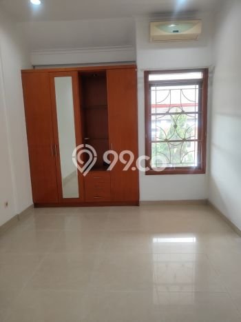 Rumah Elit LB 315m2 Siap Huni Desain Elegan di Singgasana, Bandung Rumah Elit LB 315m2 Siap Huni Desain Elegan di Singgasana, Bandung