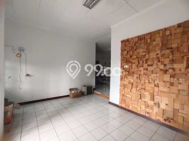 Dijual Hunian Mewah dengan Fasilitas Sekitar Komplit di Sukasari, Bandung Dijual Hunian Mewah dengan Fasilitas Sekitar Komplit di Sukasari, Bandung