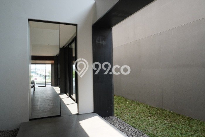 Rumah Luxury Modern Tanpa Renovasi di Kota Baru Parahyangan Bandung Rumah Luxury Modern Tanpa Renovasi di Kota Baru Parahyangan Bandung