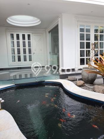 Jual Rumah Mewah Megah Dengan View Eksklusif di Singgasana, Bandung Jual Rumah Mewah Megah Dengan View Eksklusif di Singgasana, Bandung
