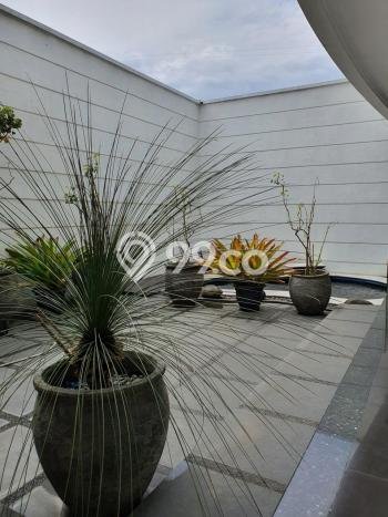 Jual Rumah Mewah Megah Dengan View Eksklusif di Singgasana, Bandung Jual Rumah Mewah Megah Dengan View Eksklusif di Singgasana, Bandung