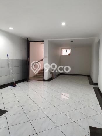 Jual Rumah Mewah Megah Dengan View Eksklusif di Singgasana, Bandung Jual Rumah Mewah Megah Dengan View Eksklusif di Singgasana, Bandung
