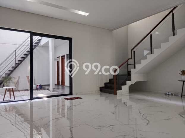 Ready to Use! Luxury House LT 147m2 Desain Modern di Mekar Wangi Ready to Use! Luxury House LT 147m2 Desain Modern di Mekar Wangi