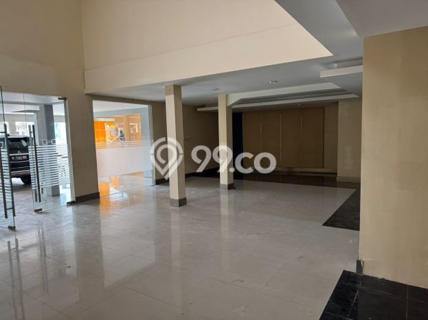 Ruko Disewa di Bandung dengan LB 500m2 Area Komersial Ramai Ruko Disewa di Bandung dengan LB 500m2 Area Komersial Ramai