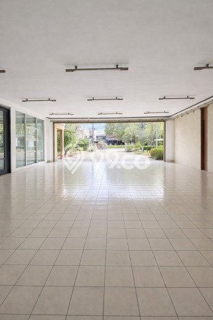 Komersial Disewa di Bandung dengan LB 800m2 Area Komersial Ramai Komersial Disewa di Bandung dengan LB 800m2 Area Komersial Ramai