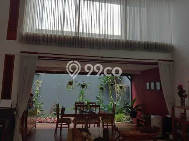 For Sale! Premium House LT 210m2 Desain Elegan di Setra Duta For Sale! Premium House LT 210m2 Desain Elegan di Setra Duta