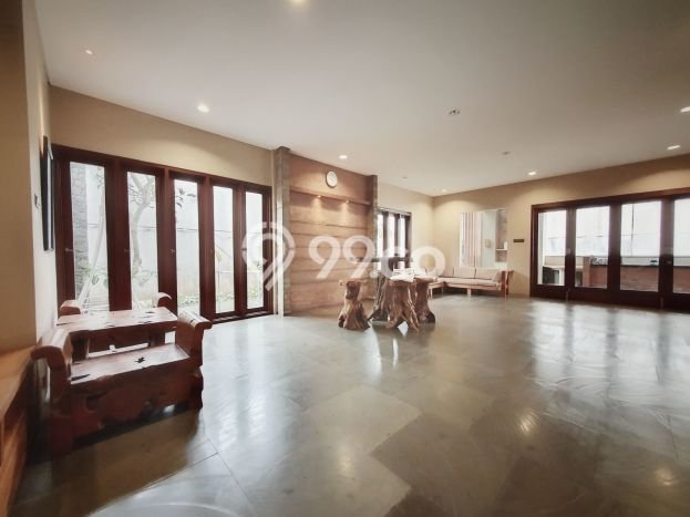 For Sale! Luxury House LT 675m2 Desain Elegan di Setiabudi For Sale! Luxury House LT 675m2 Desain Elegan di Setiabudi