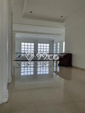 Jual Rumah Mewah Megah Dengan View Eksklusif di Singgasana, Bandung Jual Rumah Mewah Megah Dengan View Eksklusif di Singgasana, Bandung