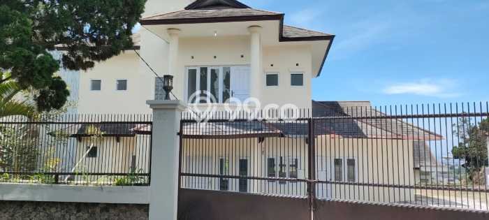 Rumah Luxury Modern Siap Huni di Cipaku Bandung Rumah Luxury Modern Siap Huni di Cipaku Bandung