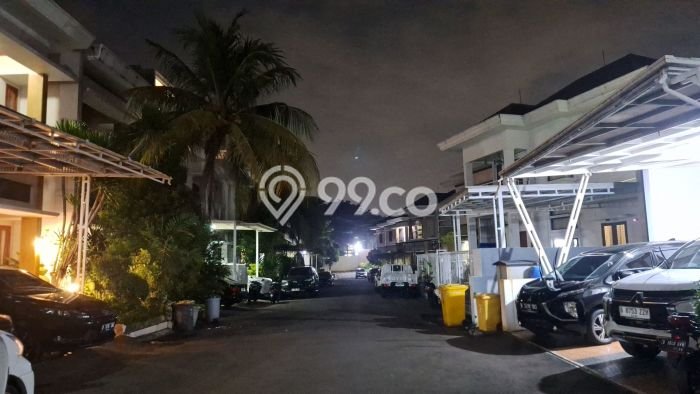 Rumah Elit Modern Tanpa Renovasi di Kebagusan Jakarta Selatan Rumah Elit Modern Tanpa Renovasi di Kebagusan Jakarta Selatan