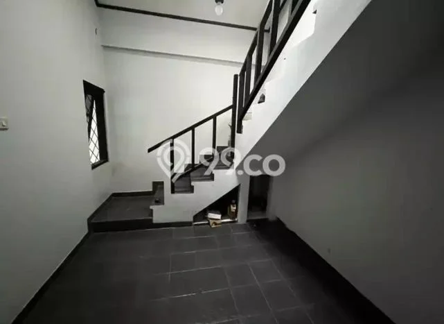 For Sale Rumah 4 Kamar Lokasi Ideal Bagus dan Strategis di Depok For Sale Rumah 4 Kamar Lokasi Ideal Bagus dan Strategis di Depok