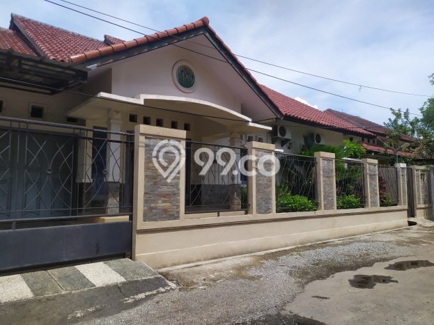 Rumah Modern 4 Kamar LT 320m2 di Cirebon Kota Rumah Modern 4 Kamar LT 320m2 di Cirebon Kota