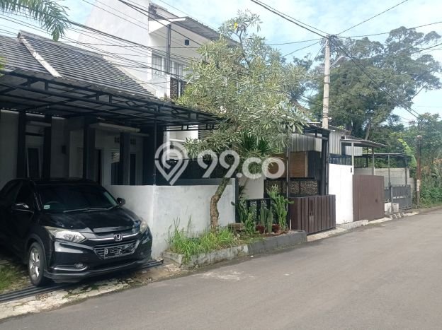 Rumah Terawat di Cihanjuang, Bandung, LT 72m2m², LB 60m2m² Rumah Terawat di Cihanjuang, Bandung, LT 72m2m², LB 60m2m²