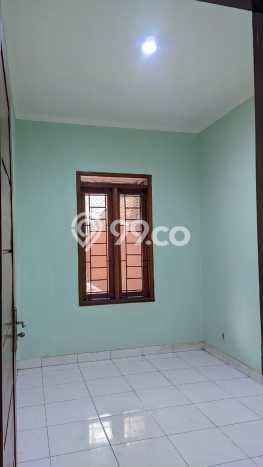 Rumah dengan Lokasi Strategis 2 KT di Arcamanik, Bandung Rumah dengan Lokasi Strategis 2 KT di Arcamanik, Bandung