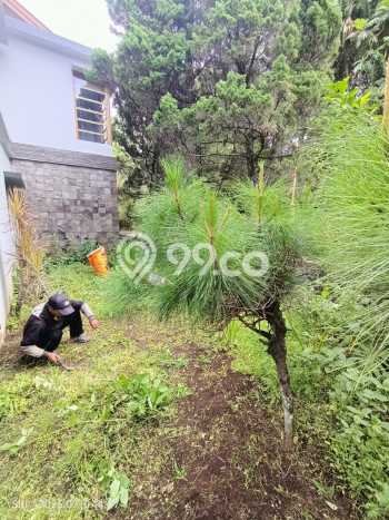 Bisa KPR! Rumah Strategis area Setra Duta, LT 180m2m² Bangunan 245m2m² Bisa KPR! Rumah Strategis area Setra Duta, LT 180m2m² Bangunan 245m2m²