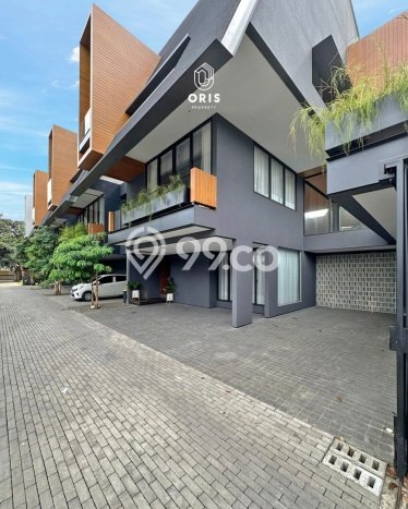 Rumah Mewah LB 380m2 Siap Huni Desain Elegan di Kemang, Jakarta Selatan Rumah Mewah LB 380m2 Siap Huni Desain Elegan di Kemang, Jakarta Selatan