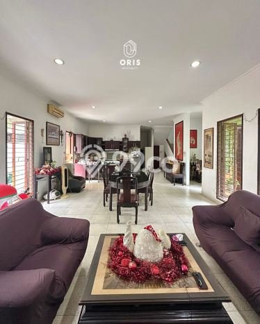 Hunian Elit LB 350m2 Siap Pakai Desain Elegan di Cipete, Jakarta Selatan Hunian Elit LB 350m2 Siap Pakai Desain Elegan di Cipete, Jakarta Selatan