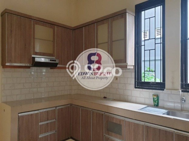 DIJUAL CEPAT! Rumah Siap Huni Area Strategis Bintaro, LT 120m² Bangunan 200m² DIJUAL CEPAT! Rumah Siap Huni Area Strategis Bintaro, LT 120m² Bangunan 200m²