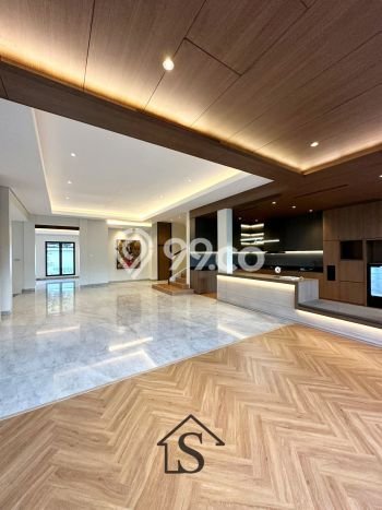 Rumah LT 1576m² Newly Renovated di Cipete, Dekat Mal, Jakarta Selatan Rumah LT 1576m² Newly Renovated di Cipete, Dekat Mal, Jakarta Selatan