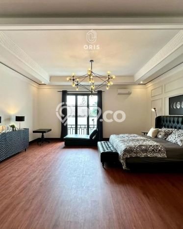 Properti Nyaman 5 KT Luas Tanah 823m² di Kemang, Jakarta Selatan Properti Nyaman 5 KT Luas Tanah 823m² di Kemang, Jakarta Selatan