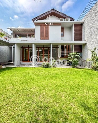 Rumah Mewah LB 1200m2 Siap Huni Desain Elegan di Pondok Indah, Jakarta Selatan Rumah Mewah LB 1200m2 Siap Huni Desain Elegan di Pondok Indah, Jakarta Selatan