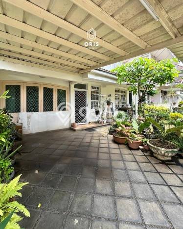 For Sale! Premium House LT 203m2 Desain Modern di Pondok Indah For Sale! Premium House LT 203m2 Desain Modern di Pondok Indah