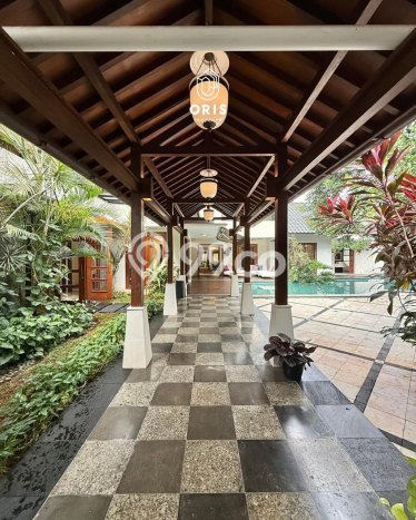 Rumah Luxury Modern Tanpa Renovasi di Cipete Jakarta Selatan Rumah Luxury Modern Tanpa Renovasi di Cipete Jakarta Selatan