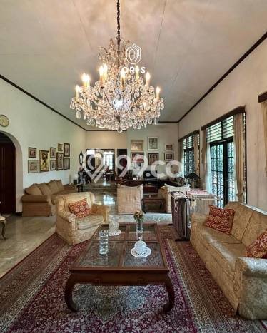 Rumah Elit LB 300m2 Siap Pakai Desain Elegan di Pejaten, Jakarta Selatan Rumah Elit LB 300m2 Siap Pakai Desain Elegan di Pejaten, Jakarta Selatan