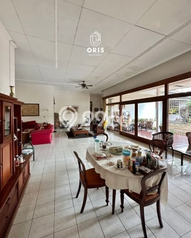 Hunian Mewah LB 380m2 Siap Huni Desain Elegan di Kemang, Jakarta Selatan Hunian Mewah LB 380m2 Siap Huni Desain Elegan di Kemang, Jakarta Selatan
