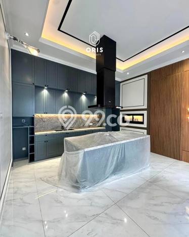 Rumah Elit Modern Tanpa Renovasi di Pondok Indah Jakarta Selatan Rumah Elit Modern Tanpa Renovasi di Pondok Indah Jakarta Selatan