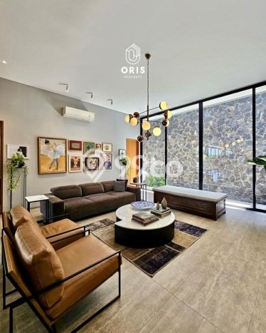 Hunian Elit LB 480m2 Siap Pakai Desain Elegan di Ampera, Jakarta Selatan Hunian Elit LB 480m2 Siap Pakai Desain Elegan di Ampera, Jakarta Selatan