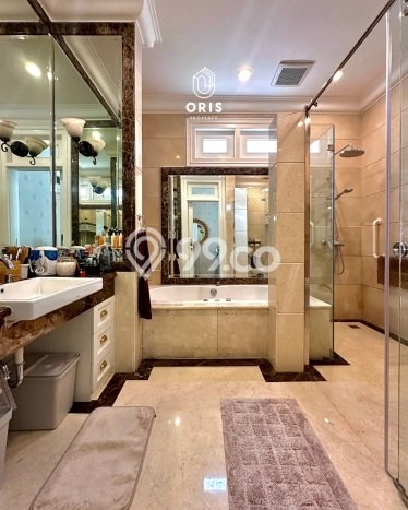 Rumah Elit Modern Tanpa Renovasi di Pondok Indah Jakarta Selatan Rumah Elit Modern Tanpa Renovasi di Pondok Indah Jakarta Selatan