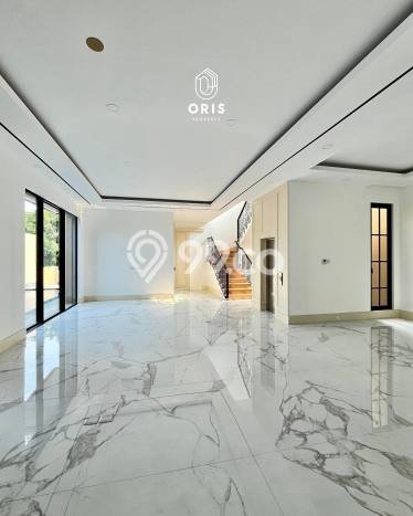 Hunian Mewah Dijual LT 317m2 di Kebayoran Baru, Jakarta Selatan Hunian Mewah Dijual LT 317m2 di Kebayoran Baru, Jakarta Selatan