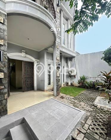 Rumah Elit Modern Siap Huni di Bendungan Hilir Jakarta Pusat Rumah Elit Modern Siap Huni di Bendungan Hilir Jakarta Pusat