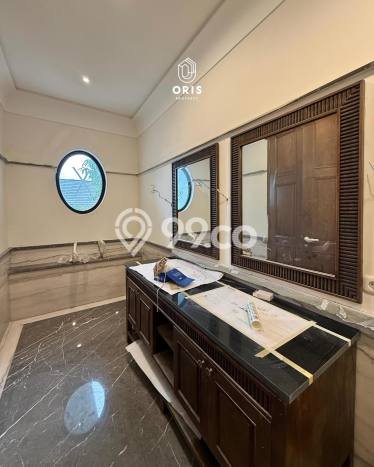 Hunian Mewah LB 600m2 Siap Pakai Desain Elegan di Cipete, Jakarta Selatan Hunian Mewah LB 600m2 Siap Pakai Desain Elegan di Cipete, Jakarta Selatan