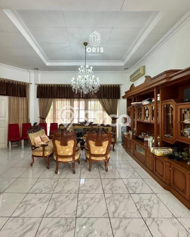 Rumah Elit Modern Tanpa Renovasi di Pondok Indah Jakarta Selatan Rumah Elit Modern Tanpa Renovasi di Pondok Indah Jakarta Selatan