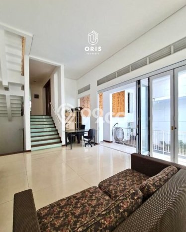 Dijual Rumah Mewah Elegan Dengan View Eksklusif di Pondok Indah, Jakarta Selatan Dijual Rumah Mewah Elegan Dengan View Eksklusif di Pondok Indah, Jakarta Selatan