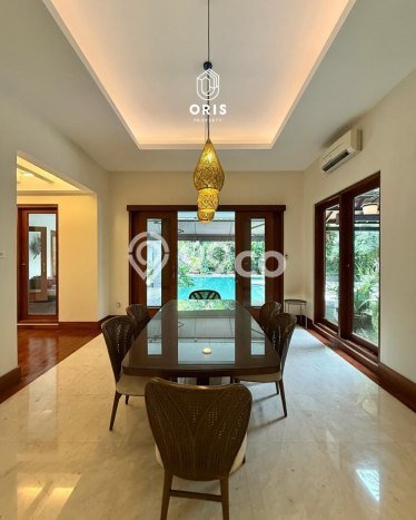 Rumah Luxury Modern Tanpa Renovasi di Cipete Jakarta Selatan Rumah Luxury Modern Tanpa Renovasi di Cipete Jakarta Selatan