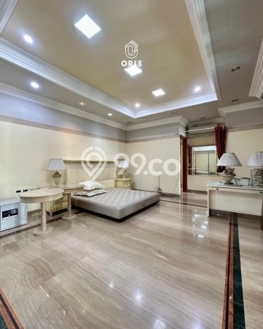 Rumah Luxury Modern Tanpa Renovasi di Pondok Indah Jakarta Selatan Rumah Luxury Modern Tanpa Renovasi di Pondok Indah Jakarta Selatan