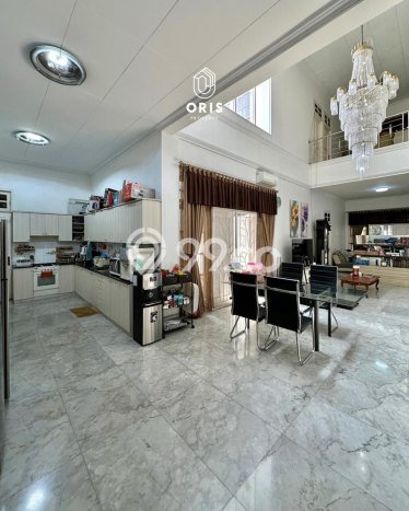 Rumah Elit Modern Tanpa Renovasi di Pondok Indah Jakarta Selatan Rumah Elit Modern Tanpa Renovasi di Pondok Indah Jakarta Selatan