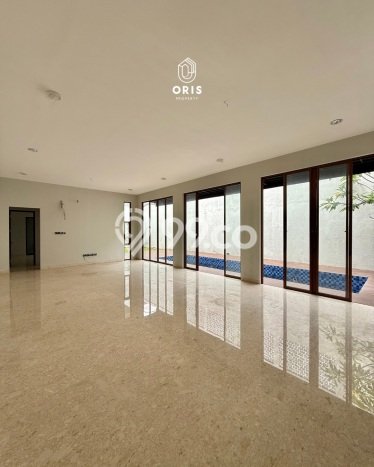 Rumah Elit LB 665m2 Siap Pakai Desain Elegan di Ampera, Jakarta Selatan Rumah Elit LB 665m2 Siap Pakai Desain Elegan di Ampera, Jakarta Selatan