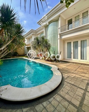Rumah Elit Modern Tanpa Renovasi di Pondok Indah Jakarta Selatan Rumah Elit Modern Tanpa Renovasi di Pondok Indah Jakarta Selatan