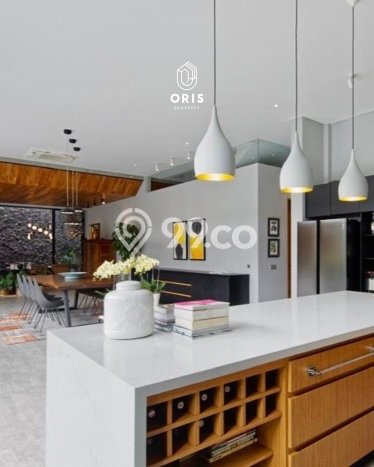 Ready to Use! Luxury House LT 560m2 Desain Elegan di Ampera Ready to Use! Luxury House LT 560m2 Desain Elegan di Ampera