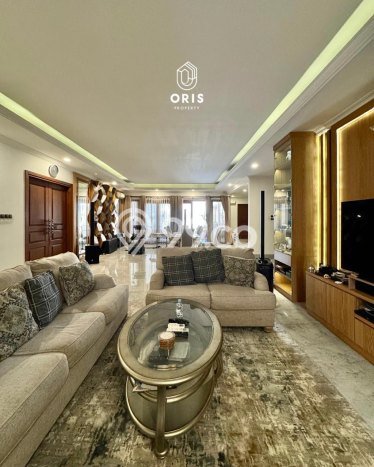 Hunian Elit LB 1100m2 Siap Pakai Desain Elegan di Pondok Indah, Jakarta Selatan Hunian Elit LB 1100m2 Siap Pakai Desain Elegan di Pondok Indah, Jakarta Selatan