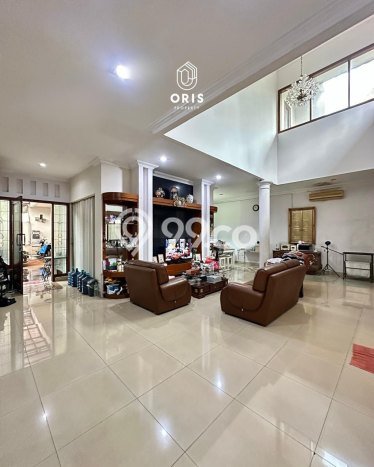 Rumah Elit Modern Tanpa Renovasi di Lebak Bulus Jakarta Selatan Rumah Elit Modern Tanpa Renovasi di Lebak Bulus Jakarta Selatan