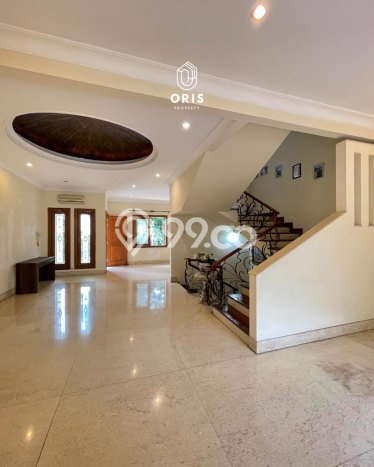 Rumah Mewah LB 440m2 Siap Pakai Desain Elegan di Pondok Indah, Jakarta Selatan Rumah Mewah LB 440m2 Siap Pakai Desain Elegan di Pondok Indah, Jakarta Selatan
