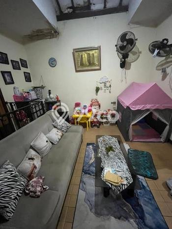 Rumah Strategis Minimalis Lb 160m2 di Cipayung, Jakarta Timur Rumah Strategis Minimalis Lb 160m2 di Cipayung, Jakarta Timur