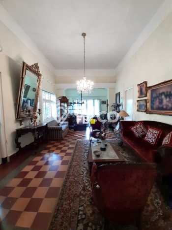 Siap Huni Rumah Mewah 6 Kamar di Menteng Dekat ke Mana Saja Siap Huni Rumah Mewah 6 Kamar di Menteng Dekat ke Mana Saja